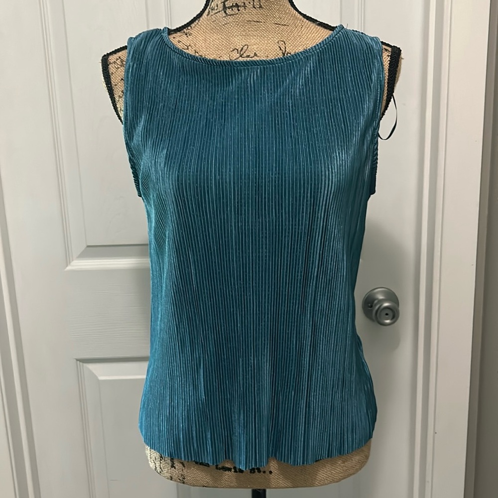 Brand new with tags on. Rachel Zoe tops